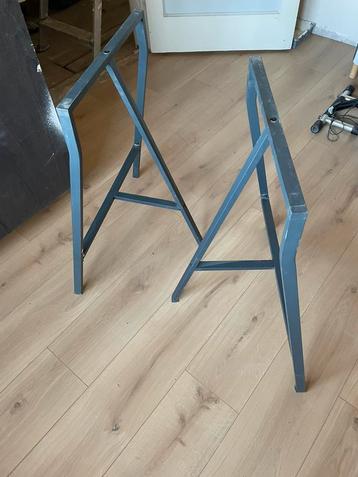 Schragen bureau ikea lerberg beschikbaar voor biedingen