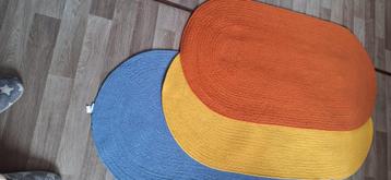 vloerkleed 4 stuks 70x 140 cm beschikbaar voor biedingen