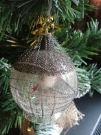 oude glazen diorama kerstbal met vogeltje erin, Diversen, Kerst, Ophalen of Verzenden, Gebruikt