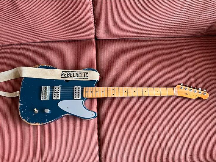 Rebelrelic Carmelita Thinline (one of a kind), Muziek en Instrumenten, Snaarinstrumenten | Gitaren | Elektrisch, Zo goed als nieuw
