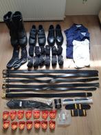 Brandweer 2 dozen vol kleding: laarzen truien jassen broeken, Ophalen, Gedragen