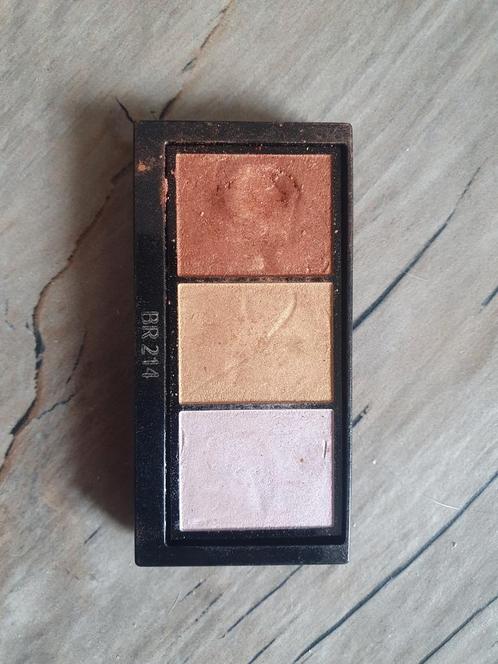 Shiseido Luminizing Eye Color Trio, kleur BR 214, Sieraden, Tassen en Uiterlijk, Uiterlijk | Cosmetica en Make-up, Gebruikt, Make-up