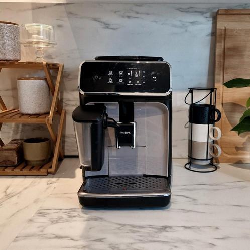 Philips LatteGo 2200 | Espressomachine | Zwart, Witgoed en Apparatuur, Koffiezetapparaten, Zo goed als nieuw, Gemalen koffie, Koffiebonen