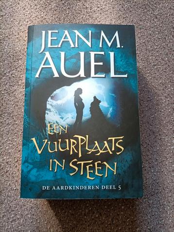 Jean M Auel Een vuurplaats in steen.de aardkinderen  beschikbaar voor biedingen