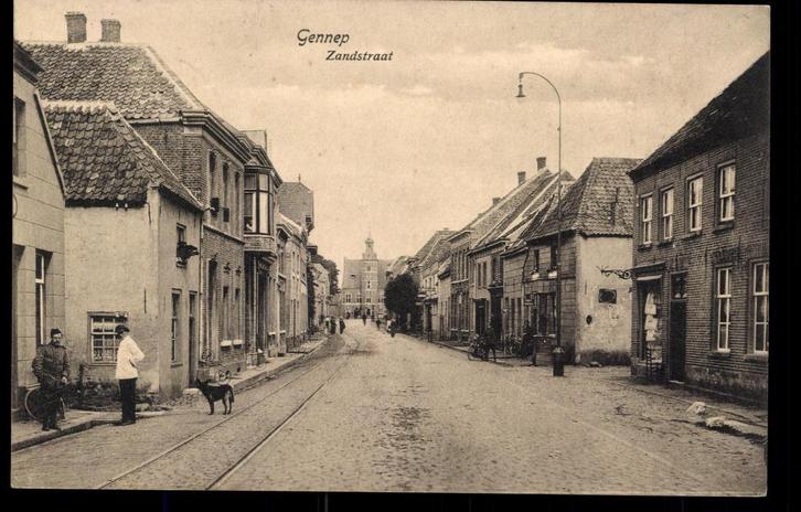 Gennep (L.), Zandstraat met winkels en tramrails, gelop.1916, Verzamelen, Ansichtkaarten | Nederland, Gelopen, Limburg, Voor 1920