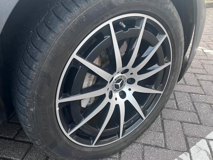Originele AMG winterset Mercedes EQC 20 inch, Auto-onderdelen, Banden en Velgen, Banden en Velgen, Winterbanden, 20 inch, 235 mm