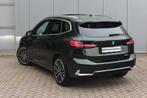 BMW 2 Serie Active Tourer 220i Luxury Line Automaat / Panora, Auto's, Stof, Gebruikt, Euro 6, 156 pk