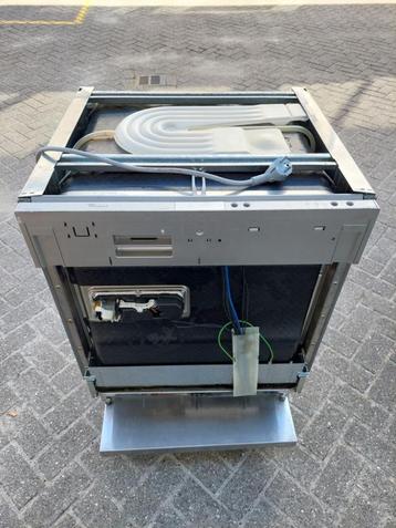 Whirlpool ADG937 vaatwasser voor onderdelen beschikbaar voor biedingen