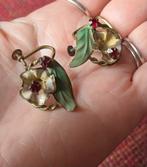 Antieke Oorbellen met Schroef, Sieraden, Tassen en Uiterlijk, Antieke sieraden, Ophalen of Verzenden, Overige materialen, Oorbellen