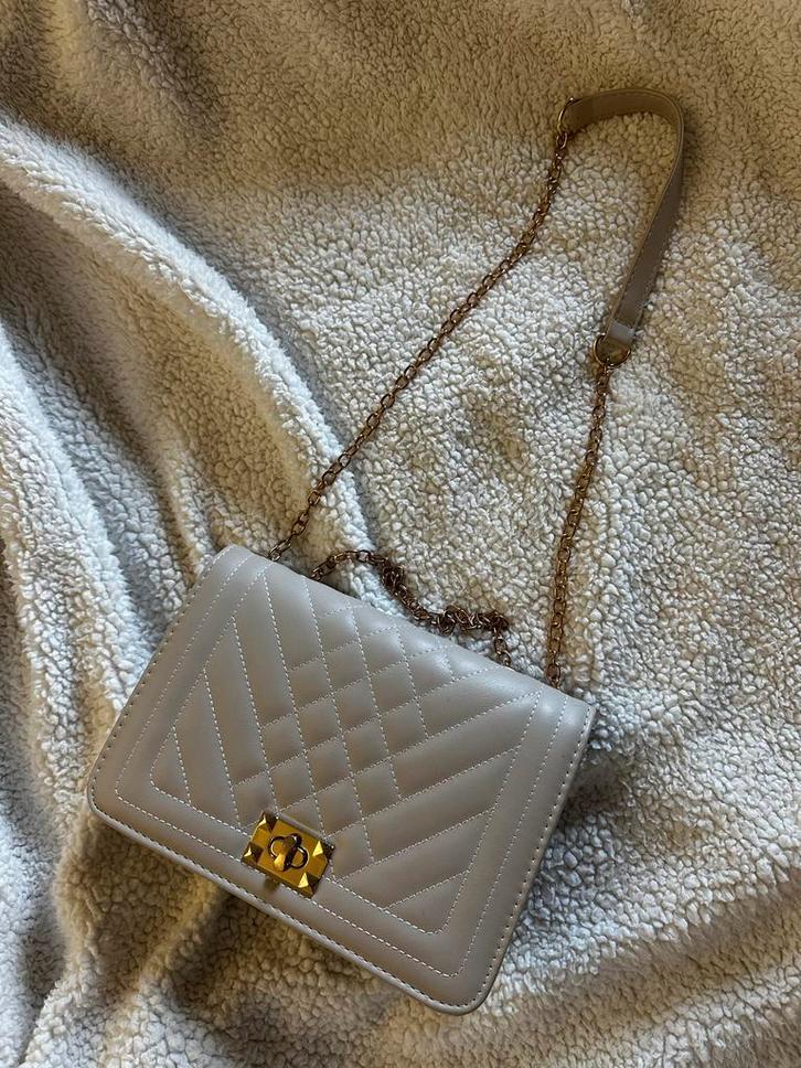 Beige Handtas - Uitstekende Staat!, Sieraden, Tassen en Uiterlijk, Tassen | Damestassen, Zo goed als nieuw, Handtas, Beige, Ophalen