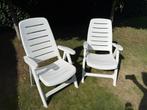 2 verstelbare kunststof tuinstoelen wit, Ophalen, Zo goed als nieuw, Kunststof, Inklapbaar
