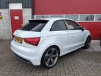 Audi A1 1.2 TFSI Connect S-LINE / NAVI / AIRCO / PDC / BLUET, Voorwielaandrijving, Euro 5, Zwart, 4 cilinders