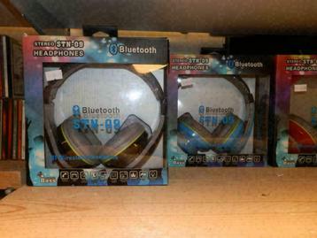 Headsets bluetooth nieuw beschikbaar voor biedingen