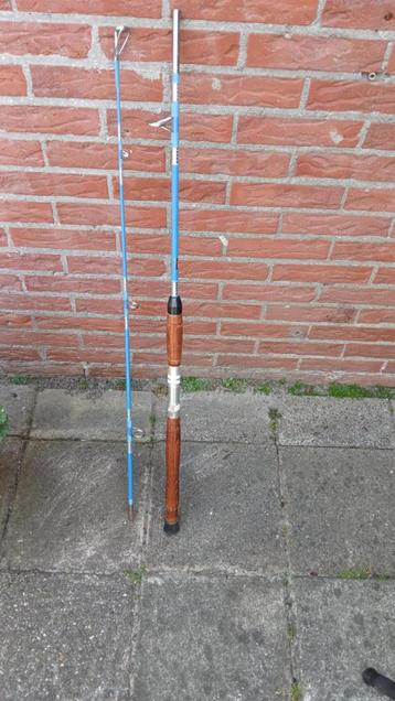 2 DELIGE BOOT HENGEL 180CM  OPHALEN VOOR  10 EURO  beschikbaar voor biedingen