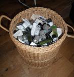 Grote rieten mand vol met hotel-toiletartikelen, Verzamelen, Ophalen of Verzenden