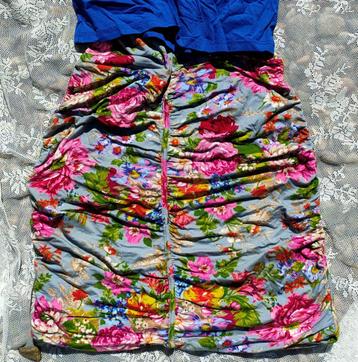 Prachtige La Ligna rok. Apart design mooi om je heen. L beschikbaar voor biedingen