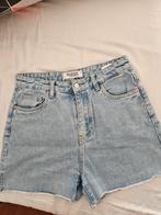 Korte spijkerbroek maat M  Queen of Hearts, Ophalen of Verzenden, Zo goed als nieuw, Blauw, W32 (confectie 46) of kleiner