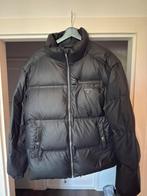 Prada jas XL, Ophalen
