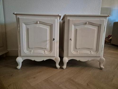 Nachtkastjes brocante, Queen Ann, Huis en Inrichting, Slaapkamer | Nachtkastjes, Zo goed als nieuw, Minder dan 45 cm, Ophalen