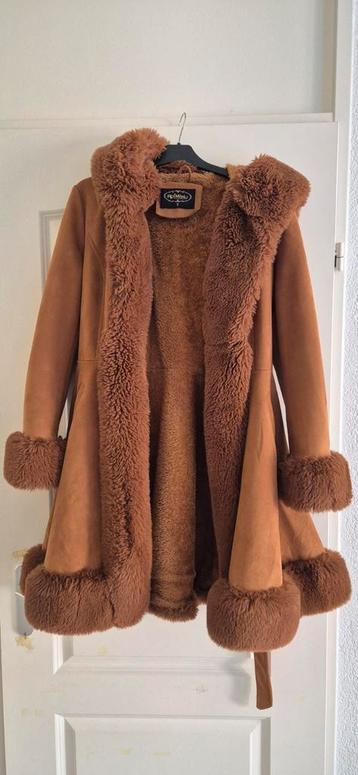 Winter jas maat s  beschikbaar voor biedingen