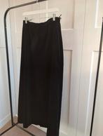 Lange zwarte rok velour/fluweel, maat 44, Kleding | Dames, Rokken, Zwart, Maat 42/44 (L), Ophalen of Verzenden, Gedragen