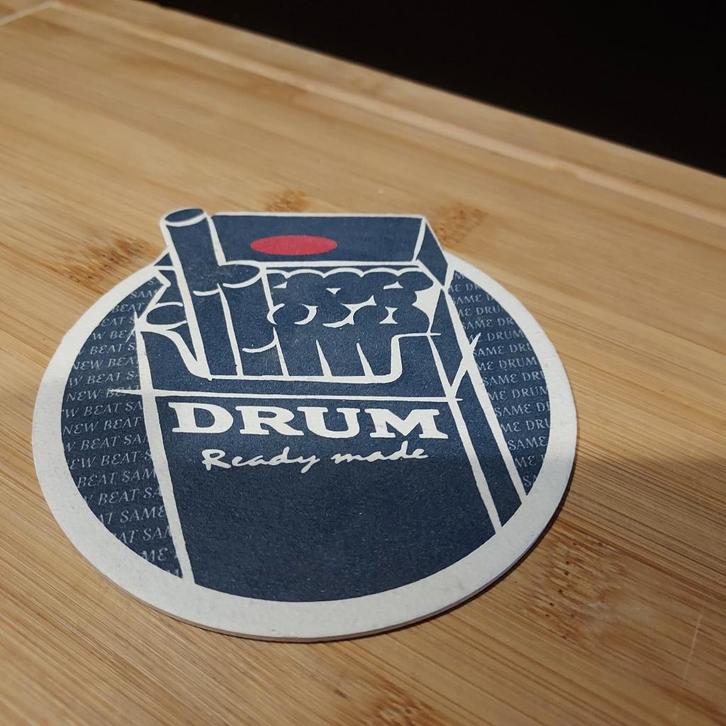 Drum onderzetter tabak, Verzamelen, Rookartikelen, Aanstekers en Luciferdoosjes, Gebruikt, Tabaksdoos of Verpakking, Ophalen of Verzenden