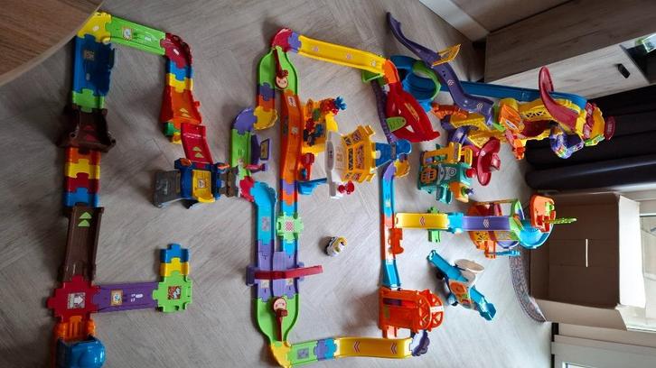 Toet toet banen, Kinderen en Baby's, Speelgoed | Vtech, Zo goed als nieuw, 2 tot 4 jaar, Ophalen