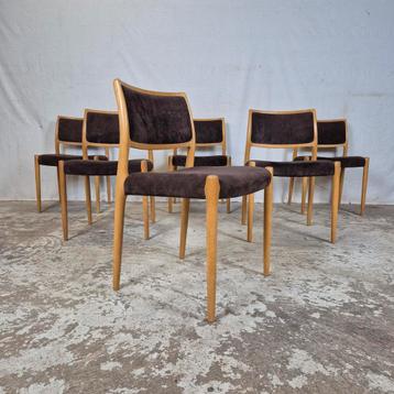 Niels Møller model 80 vintage eiken eetkamerstoel jaren 60 beschikbaar voor biedingen