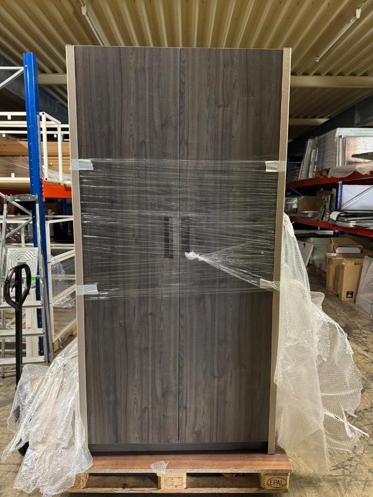 Kledingkast Donker Eiken 200x100x60cm - Garderobekast, Huis en Inrichting, Kasten | Kledingkasten, Gebruikt, 150 tot 200 cm, 100 tot 150 cm