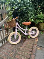 Banwood loopfiets roze met mandje en bel, Ophalen, Zo goed als nieuw, Loopfiets