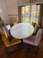 Complete eettafelset betonlook en goed gestoffeerde stoelen, Ophalen, Gebruikt, 4 tot 6 stoelen