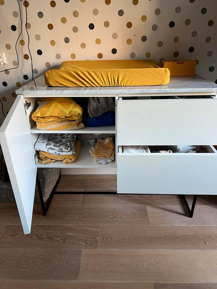 Kidsmill Commode met Marmer Blad, Kinderen en Baby's, Kinderkamer | Commodes en Kasten, Zo goed als nieuw, Commode, 90 tot 105 cm