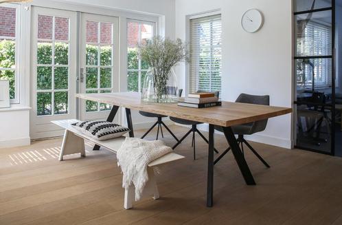 Prachtige massief eiken eettafel 260x100 boomkant, Huis en Inrichting, Tafels | Eettafels, Zo goed als nieuw, 50 tot 100 cm, 200 cm of meer