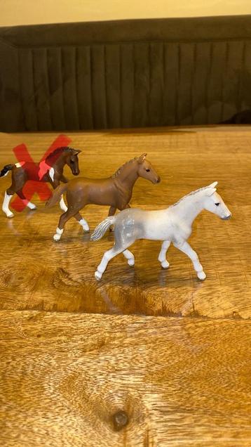 2 Schleich veulens beschikbaar, 5 euro per stuk beschikbaar voor biedingen
