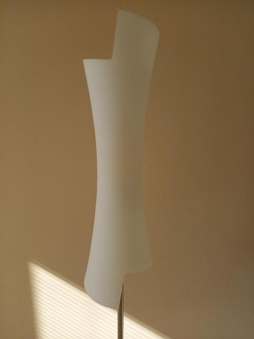 Schemerlamp staand (voor de klusser), Huis en Inrichting, Lampen | Vloerlampen, Gebruikt, 100 tot 150 cm, Glas, Metaal, Ophalen