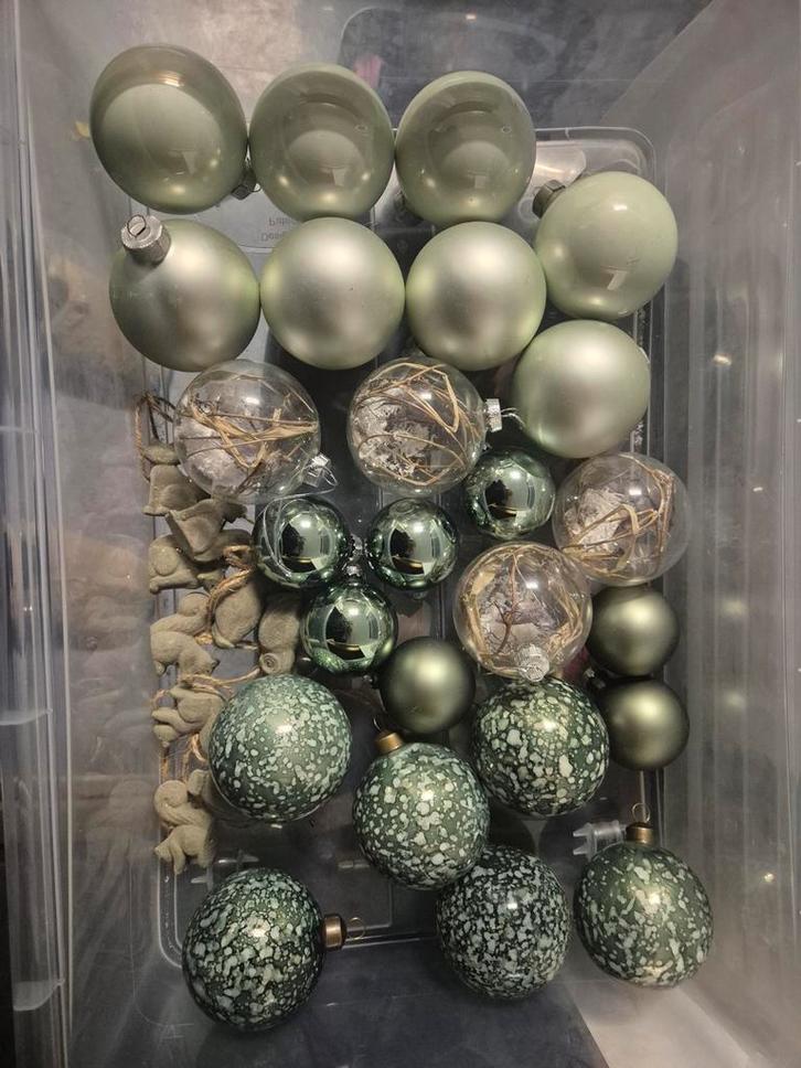 Kerst ballen set  34 delig groentinten, Diversen, Kerst, Zo goed als nieuw, Ophalen