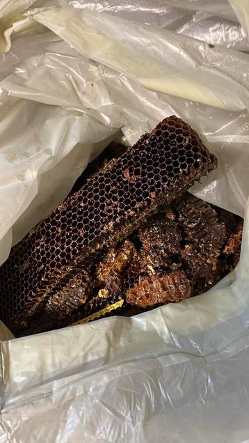 Bijenwas beschikbaar voor biedingen