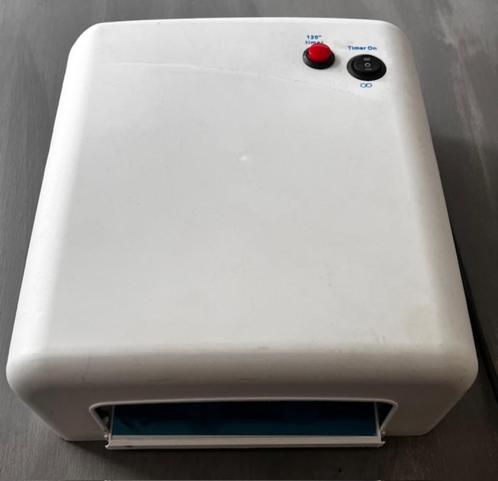 UV-led lamp voor Gellak, Sieraden, Tassen en Uiterlijk, Uiterlijk | Cosmetica en Make-up, Gebruikt, Toebehoren, Handen en Nagels