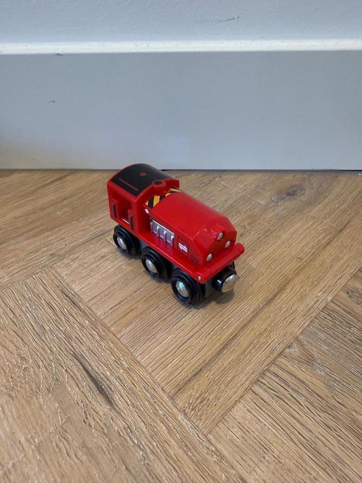 ZGAN rood Brio houten trein locomotief 33815 33909 33162 set, Kinderen en Baby's, Speelgoed | Houten speelgoed, Zo goed als nieuw
