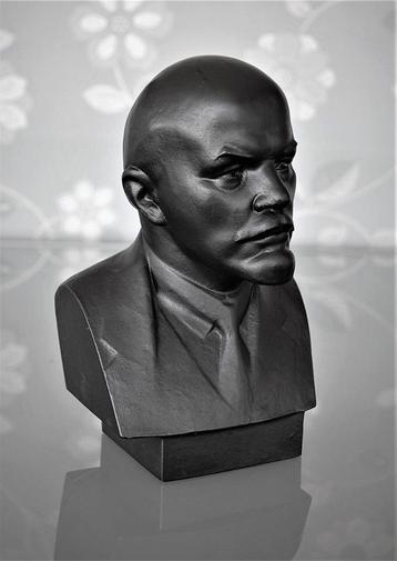 Lenin Buste Gesigneerd met Stempel en Nummer  1,6 kilo beschikbaar voor biedingen