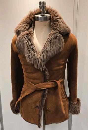 Dames lammy coat Arma - maat 34 XS / S - lamsvacht beschikbaar voor biedingen