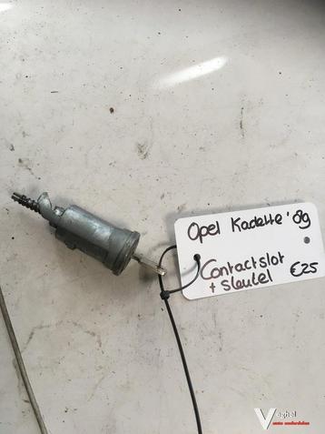 Opel Kadett E 1989 Contactslot met sleutel beschikbaar voor biedingen