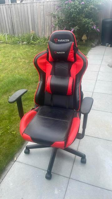 Gamer stoel beschikbaar voor biedingen