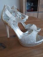 Moderne Schoenen Maat 38, Ophalen of Verzenden, Zo goed als nieuw, Overige kleuren, Pumps