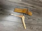 10 Houten Kledinghangers voor kinderkleding, Kinderen en Baby's, Overige Kinderen en Baby's, Ophalen of Verzenden, Gebruikt