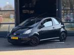 Toyota Aygo 1.0-12V Access WERKENDE AIRCO/ELEKRAMEN/NETJES!, Auto's, Voorwielaandrijving, Stof, Gebruikt, Zwart