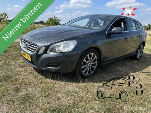 Volvo V60 1.6 T3 Momentum NAVI CRUISE AIRCO PARK SENS, Auto's, Volvo, Bedrijf, Te koop, V60, ABS, Airbags, Airconditioning, Alarm