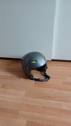 Skihelm en Atomic Skilatten, Ophalen, 160 tot 180 cm, Gebruikt, Carve