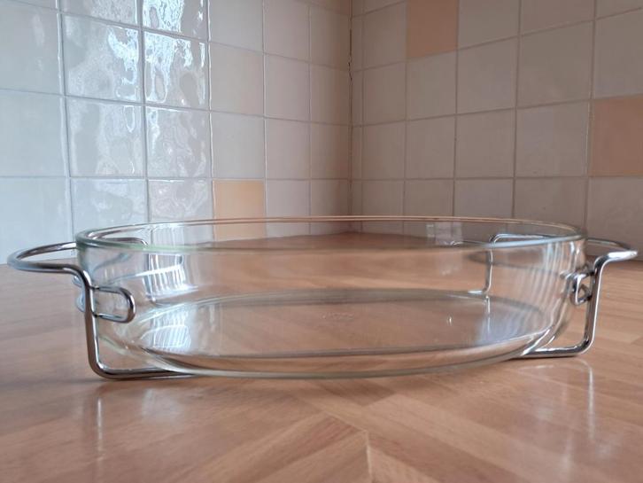 Ovale glazen ovenschaal met houder, Huis en Inrichting, Keuken | Keukenbenodigdheden, Zo goed als nieuw, Ophalen of Verzenden