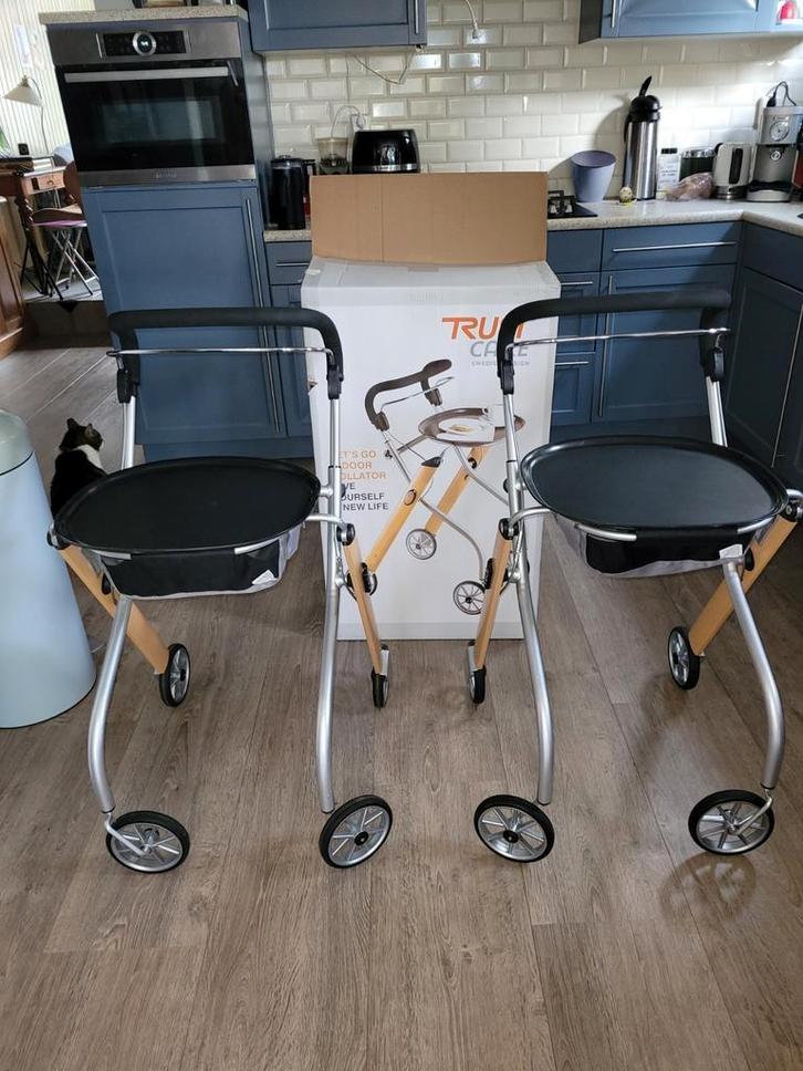 2 indoor rollators, Diversen, Rollators, Zo goed als nieuw, Lichtgewicht, Ophalen